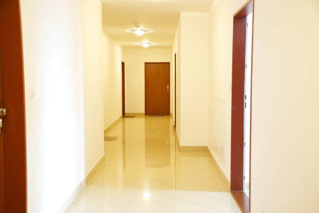 A Nice Place To Stay Apartments Прага Екстер'єр фото